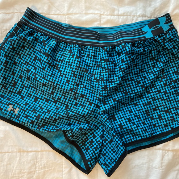 Under Armour athletic shorts - Picture 1 of 3